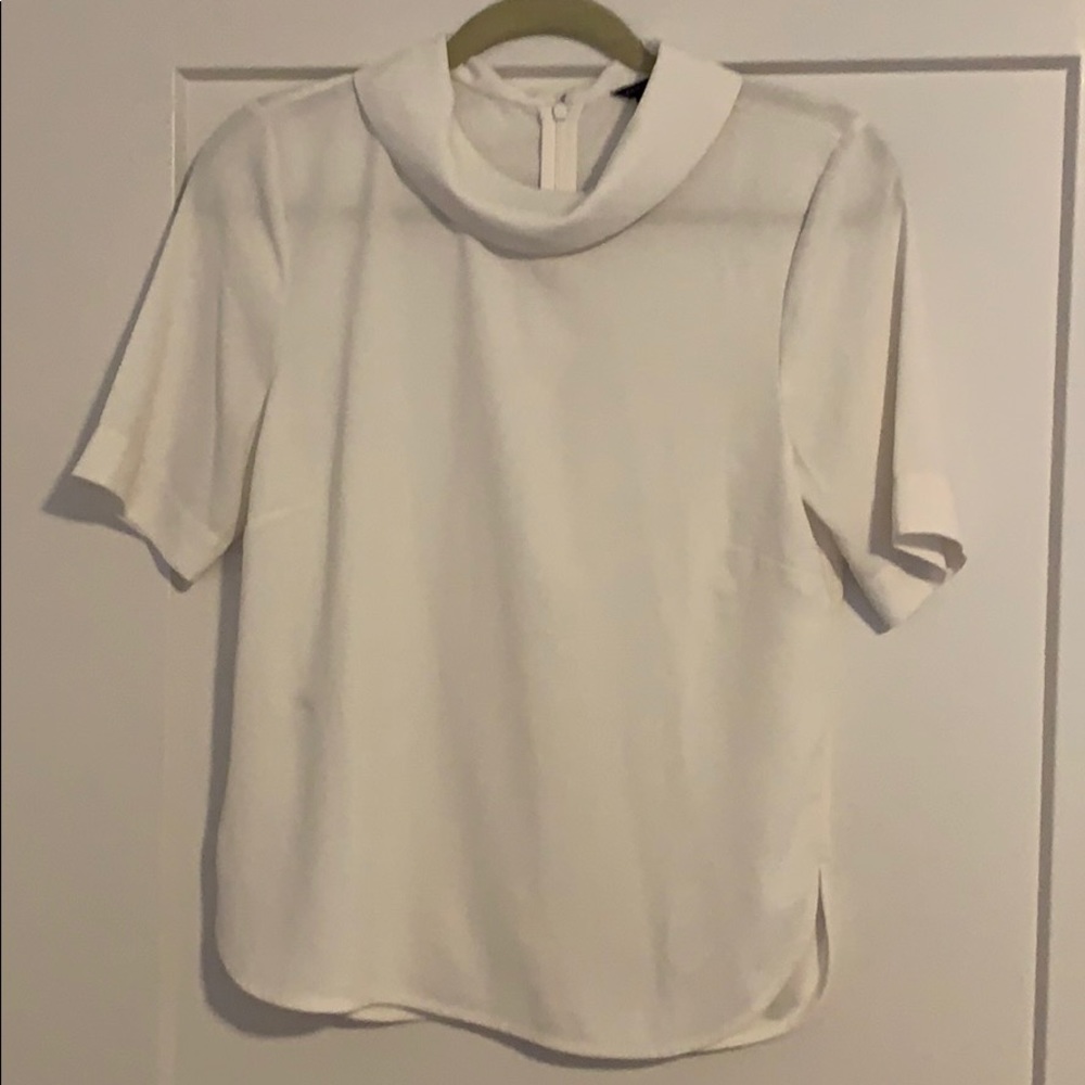 Ann Taylor Peter Pan collar blouse